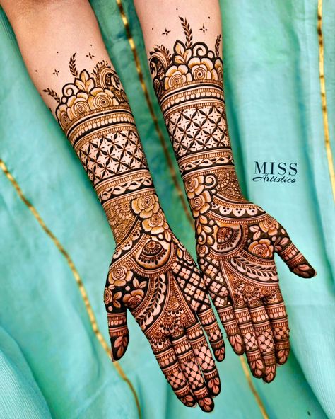 When henna meets blossoms, magic happens 💚 Heavy Mehandi Designs For Full Hands, Heavy Mehandi Designs, Mehandi Designs For Full Hands, Stylish Mehndi Designs For Front Hand, Full Hand Mehndi Designs Latest, Karwachauth Mehndi, Full Hand Henna, Mehandi Design For Hand, Hena Designs