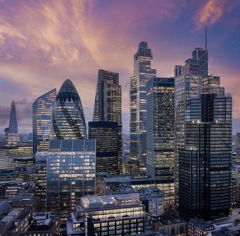 City Of London Skyline, London Skyline At Night, United Kingdom Aesthetic, London Skyscrapers, City Skyline Night, Travel Desk, Cityscape Wallpaper, London Buildings, London View