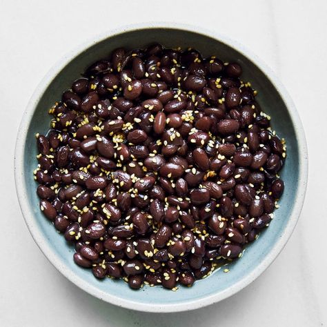 Kong Jaban (Korean Sweet Black Beans) Cook Black Beans, Dried Black Beans, Black Bean Recipes, Traditional Breakfast, Sweet Potato Breakfast, Cooking Black Beans, Toasted Sesame Seeds, Cooking For Two, Sweet And Savory