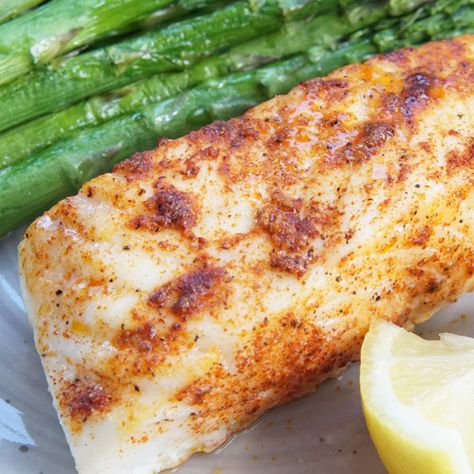 Grilled Halibut Recipes, Halibut Recipe, Air Fryer Fish Recipes, Grilled Halibut, Halibut Recipes, Air Fryer Fish, Grilled Roast, How To Cook Asparagus, Easy Air Fryer