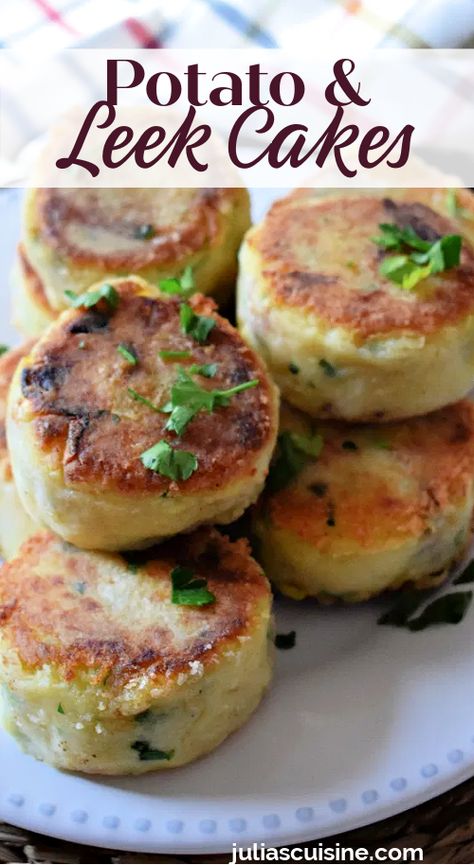 Potato and Leek Cakes Leek And Potato Recipes, Using Mashed Potatoes, Sauteed Leeks, Leek Recipes, Potato Leek, Potato Sides, Potato Cakes, Brown Hairstyles, Crispy Potatoes