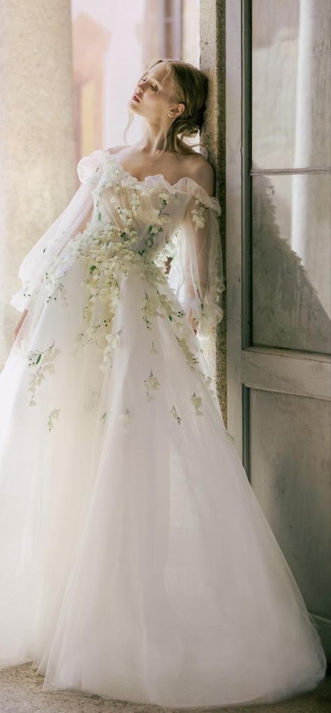 Floral Wedding Dresses, Monique Lhuillier Wedding, Monique Lhuillier Wedding Dress, Monique Lhuillier Bridal, Bridal Business, Fairy Wedding Dress, Fairy Wedding, Floral Wedding Dress, A Wedding Dress