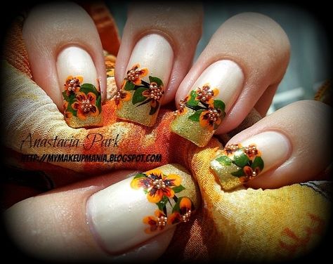 Oval Nail Designs, Nail Art For Girls, Fall Thanksgiving Nails, Oval Nail, Thanksgiving Nail Designs, Thanksgiving Nail Art, Thanksgiving Nail, Fingernail Designs, Fall Nail Art Designs