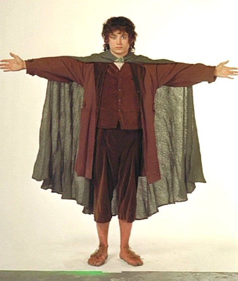 frodo outfit hobbit image - - Yahoo Image Search Results Frodo Costume Diy, Frodo Baggins Cosplay, Dress Like A Hobbit, Frodo Outfit, Hobbit Feet Diy Costume Ideas, Lord Of The Ring Ring, Diy Hobbit Costume, Frodo Baggins Costume, Bilbo Baggins Costume