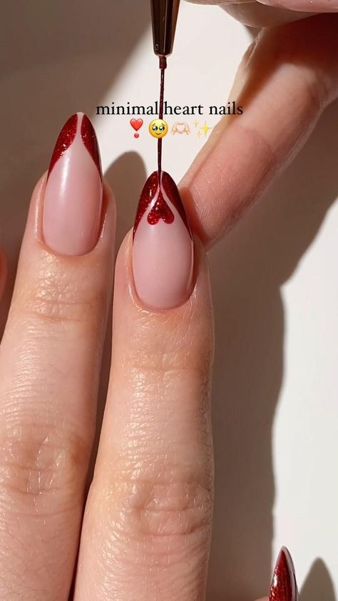 Red nails Minimalistic Heart Nails, Sparky Red Nails, Nail Art With Red Polish, Red Heart Tip Nails, Nail Red Ideas, 2024 Classy Nails, Red Nailart Nails, Minimal Heart Nails, Red Nails With Nail Art