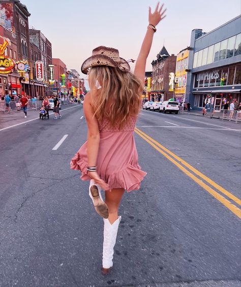 Nashville Tennessee broadway party country music instagram inspo inspiration cute dress cowgirl cowboy boots pink dress Concert Outfit Ideas Pink, Concert Outfit Nashville, Outfit Ideas Pink, Broadway Party, Country Concert Outfit Ideas, Concert Outfit Ideas, Nashville Outfits, Country Concert Outfit, Pink Boots