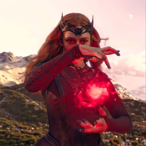 Scarlett Witch Icons, Scarlet Witch Mcu, Scarlet Marvel, Scarlet Witch Aesthetic, Wanda Scarlet Witch, Scarlet Witch Icon, Wanda Maximoff Icons, Wanda Icon, Mommy Wanda