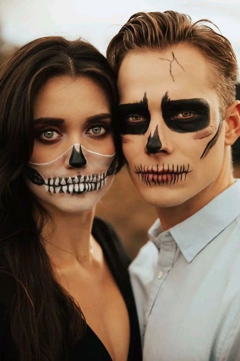 Sugar Skull Couple Costume, Couple Skull Makeup, Couples Halloween Makeup Ideas, Skull Couple Costume, Halloween Makeup For Couples, Couple Halloween Makeup, Halloween Makeup Couples, Makijaż Sugar Skull, Mens Halloween Makeup