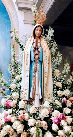 All about Mary. : Photo Images Of Mother Mary, Mary Jesus Mother, Blessed Mother Statue, Jesus Mother, Virgin Mary Art, Mother Mary Images, Blessed Mary, Catholic Decor, Jesus Tattoo