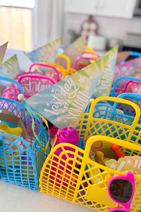 Summer is near and it’s almost time to celebrate the last day of school! 😎 So put together the cutest last day of school baskets for all your kid's classmates with the help from @thesierralmiller. #classmategifts #lastdayofschool #endofschoolyear #endofschoolgiftideas #classmategiftideas #schoolgifts End Of Year Gifts For Classmates, Last Day Of School Gifts For Kids, Last Day Of School Gifts For Students, Last Day Of School Gifts, Student Gift Ideas, The Last Day Of School, Class Mates, School Treats, Last Day Of Summer