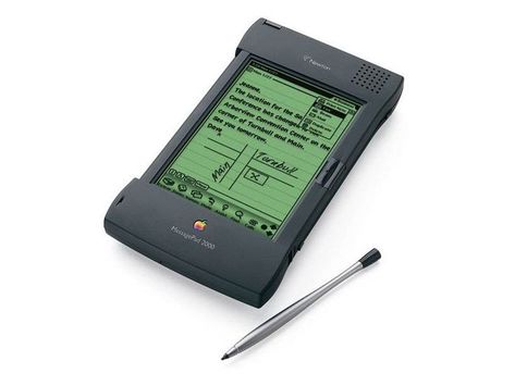 All their today’s flagship devices, such as iPhone, MacBook, iPad, even their new device, Apple Watch have been successfully sold in the market. However, you probably didn’t know, they had experienced the failures too. Apple Newton, Alter Computer, Apple Macintosh, Computer Chip, Computer History, Google Glass, 8 Bits, Apple Computer, Old Computers