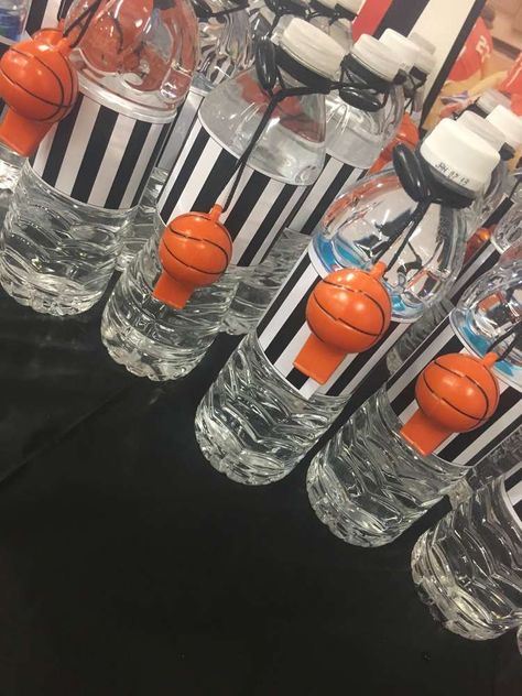 Basketball birthday party | CatchMyParty.com Basketball Birthday Party Ideas, Basketball Snacks, Basketball Themed Birthday Party, Basketball Theme Birthday, Basketball Birthday Party, Basketball Party Favors, Ball Birthday Party, Basketball Baby Shower, Basketball Theme Party