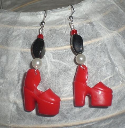 Shoe Earrings, Girl Scout Crafts, Barbie Shoes, Scouts Crafts, Doll Jewelry, Safety Pins, Doll Shoes, Jewelry Inspo, Safety Pin