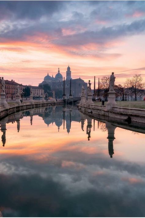 Padova | Italia Padua Italy, Italy Girl, Italy Summer, Italy Photography, Slow Travel, Fantasy Places, Italy Photo, Padova, Italy Travel