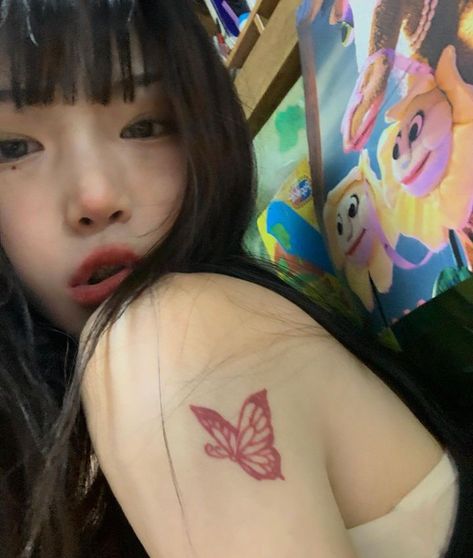 Korean Tattoos, Soft Makeup Looks, Chinese Tattoo, Asian Tattoos, Image Swag, Red Tattoos, Aesthetic Tattoo, Dope Tattoos, Beautiful Lips