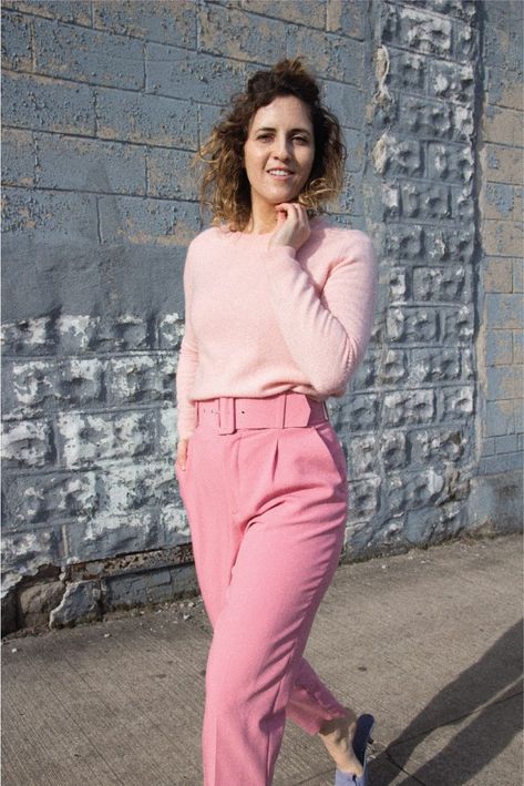 Not Your Typical Monochromatic Look - I Life You Pastel Office Outfit, Pastel Pants Outfit, Monochromatic Pink Outfit, Monochromatic Pink, Minimalist Moda, Casual Attire For Women, Colorful Outfit, Monochromatic Fashion, Look Rose