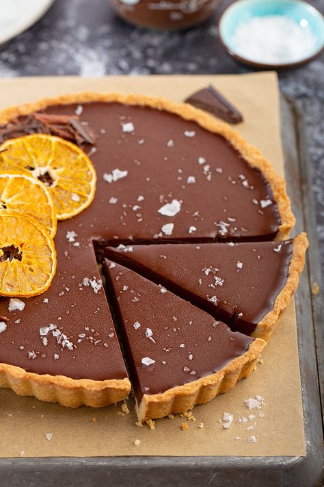 Chocolate-Orange Tart - The Missing Lokness Chocolate Tart Filling, Christmas Tart Recipes, Orange Chocolate Mousse, Orange Tart Recipe, Chocolate Orange Tart, Christmas Tarts, Chocolate Orange Ganache, Chocolate And Orange Tart, Orange Tart