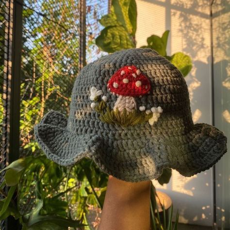 Bucket Hat Mushrooms, Mushroom Crochet Bucket Hat, Mushroom Knitted Hat, Knit Mushroom Hat, Croche Bucket Hat, Crochet Pumpkin Bucket Hat, Mushroom Crochet Projects, Fun Crochet Bucket Hat, Crochet Mushroom Hat Free Pattern