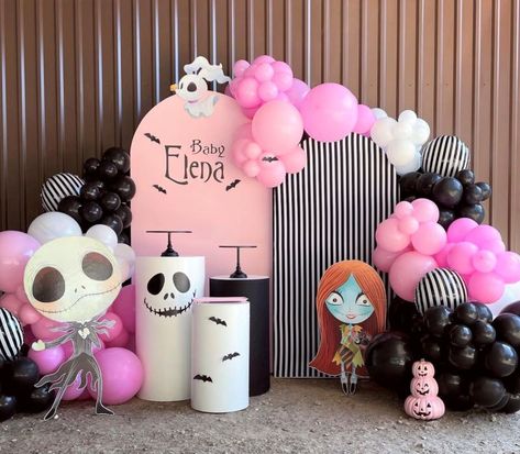 Jack Skellington Theme Party, Kuromi Birthday Party, Nightmare Before Christmas Babyshower, Nightmare Before Christmas Girl, Halloween Baby Shower Ideas, Fashion Intern, 25th Bday, Halloween Themed Birthday Party, Nightmare Before Christmas Decorations