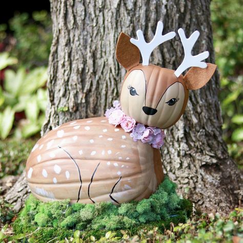 Deer Pumpkin, Pumkin Decoration, Pumpkin Character, Craft Pumpkins, Creative Pumpkin Painting, Creative Pumpkin Decorating, No Carve Pumpkin Decorating, Pumpkin Decorating Contest, Pumpkin Contest