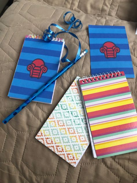 Blues Clues Goody Bags, Blues Clues Birthday Party Favors, Diy Blues Clues Birthday Party Ideas, Blues Clues Birthday Party Diy, Blues Clues Party Ideas, Blues Clues Birthday Party Ideas, Blues Clues And You Birthday Party, Blues Clues Party Food, Blues Clues Notebook