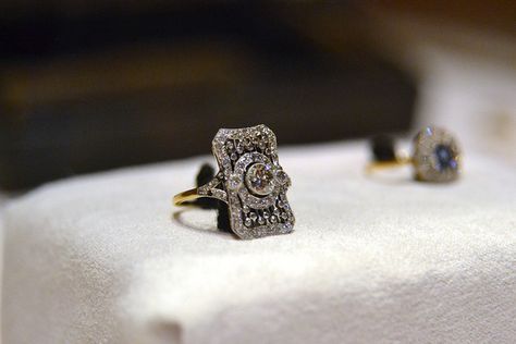 Titanic Artifacts    Filigree Ring with Diamonds comprised of 18K yellow gold and platinum. It is set with multiple small diamonds and is engraved "L to A 6.9.10". Real Titanic, Titanic Wreck, Titanic Artifacts, Titanic Facts, Titanic History, Titanic Ship, Outdoor Stage, Titanic Jewelry, Rms Titanic