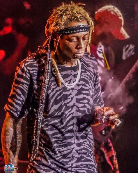 Lil Wayne HQ on Instagram: “Get all of the latest Lil Wayne news here - https://www.lilwaynehq.com/category/latest-news/ . #lilwayne #bestrapperalive #goat #bestrapper…” Rappers Wallpaper, Lil Wayne News, Depth Effect Wallpaper, Skate Fashion, Chris Brown Videos, Depth Effect, Best Rapper Alive, Skate Style, Best Rapper