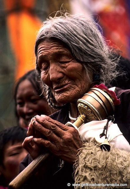 #travel to learn #culture respect #meditate all over the world  http://www.vipassanalifestyle.com/ Arte Yoga, Old Faces, Gautama Buddha, Asian Culture, Adventure Photography, Tibetan Buddhism, Human Face, Many Faces, Old People