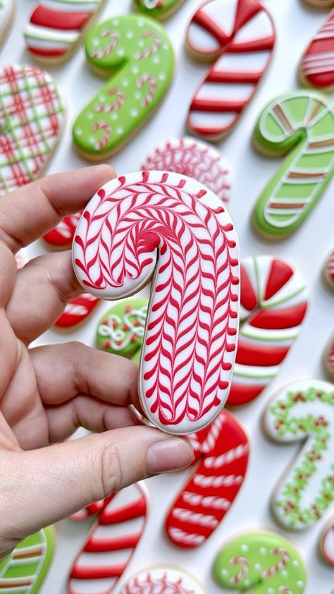 Graceful Baker, Candy Cane Cookies, Santas Coming, Santa Cookies, Christmas Sugar Cookies, Cookies Decorated, Iced Cookies, Online Class, Cookie Art