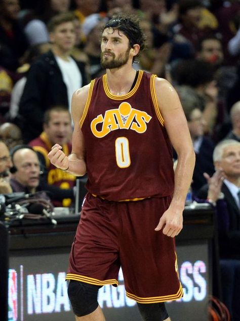 Is Kevin Love really the key for the Cavaliers? Lebron James Cavaliers, Nba Pics, Kelly Oubre Jr, Kevin Love, Basketball Skills, Unsung Hero, Great Smiles, Nba Stars, Fashionable Outfits