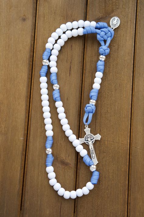 Learn To Pray, Paracord Rosary, Pray The Rosary, Expensive Stones, Easter Presents, Rainbow Ribbon, Praying The Rosary, First Communion Gifts, Communion Gifts