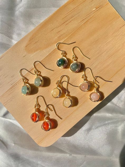 Light weight earrings