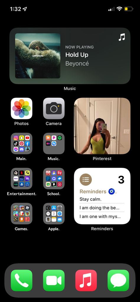 How To Edit Home Screen Iphone, Organized Phone Screen Aesthetic, Normal Phone Layout, Iphone 15 Setup, Phone Organization Ideas Iphone, Ways To Set Up Your Iphone Home Screen, Home Screen Set Up Iphone, Iphone 11 Ideas Home Screen, Iphone 15 Layout Ideas