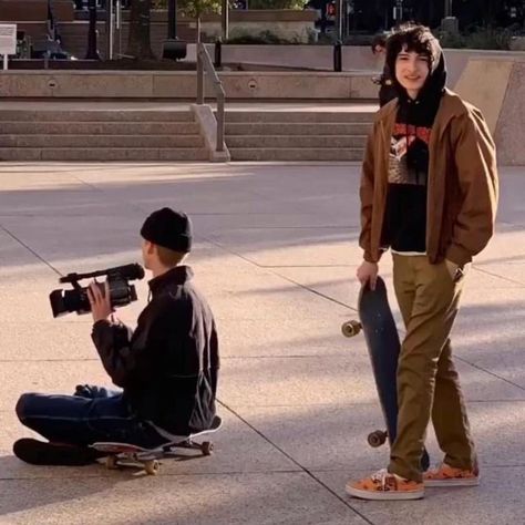 Sup Girl, Skateboarding Aesthetic, Skater Boi, Skateboard Aesthetic, Skateboard Photography, Skater Boys, Skater Aesthetic, Skate Style, Skater Boy