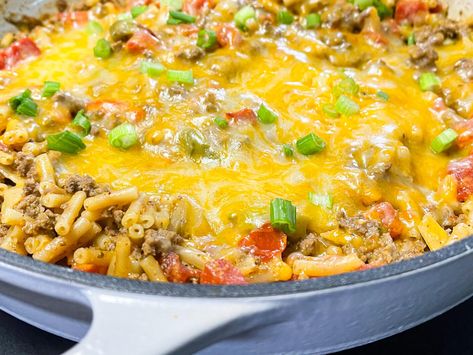 Recipe Using Ground Beef, Shipwreck Casserole, Creamiest Rice Pudding Recipe, Recipes Using Ground Beef, Fajita Vegetables, Vegetable Slice, Budget Friendly Dinner, Mexican Casserole, Creamy Rice