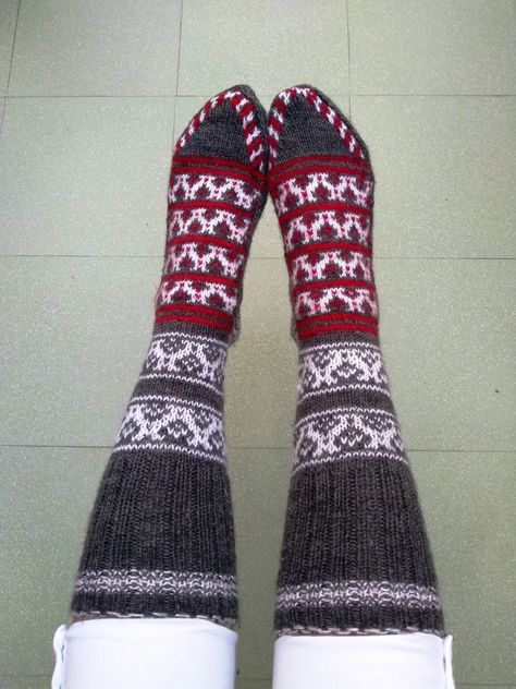 #Bedsocks #HandKnitSocks #ladiessocks #Wintersocks #Handmadesocks #Knitsocks #Homesocks #Irelandsocks #WoolSocks #LadiesWoollenSocks #CosySocks #HolidayGiftsforHer #ChristmasSocksUK Boho Socks, Indian Summer Dress, Womens Wool Socks, Woolen Socks, Cosy Socks, Indian Tunic, Handmade Socks, Handmade Slippers, Bed Socks