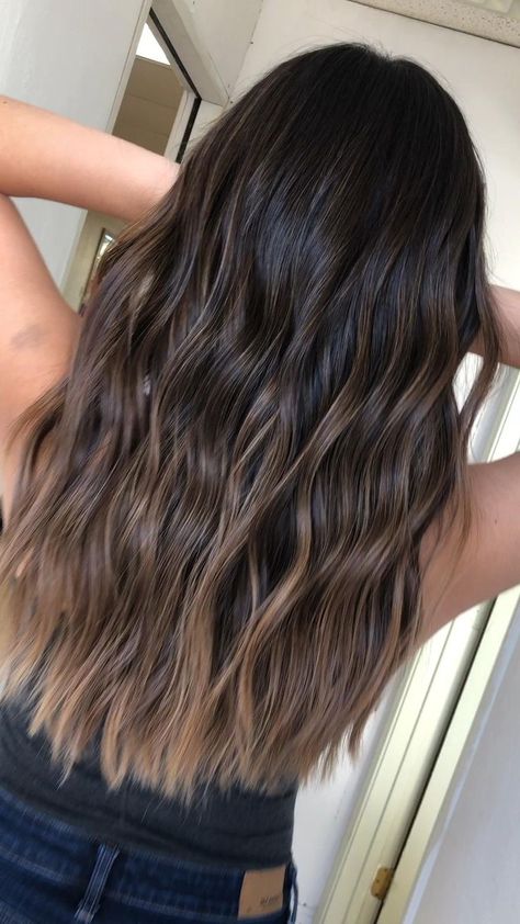 Straight Hair Highlights, Dark Brown Hair Balayage, Black Hair Ombre, Balayage Straight Hair, Brown Straight Hair, Black Hair Balayage, Dark Brunette Hair, Brown Ombre Hair, Brown Hair Inspo