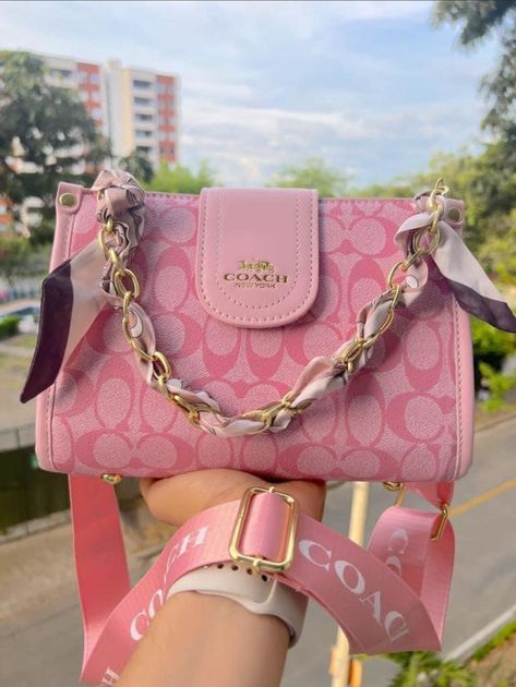 Pink Coach Bag, Pink Coach Purses, Girly Vibes, My Style Bags, Sac Diy, Trendy Purses, Dream Bags, Sacs Design, Pink Lifestyle