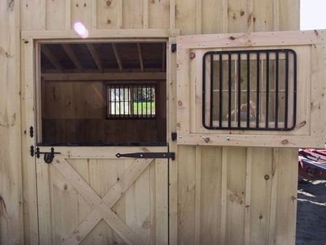 How to Build Dutch Doors for a Horse Barn Horse Stalls Doors, Wooden Wagon Wheels, Barn Layout, Dutch Doors, Barn Stalls, Stall Door, Horse Barn Designs, Horse Shelter, Dream Horse Barns