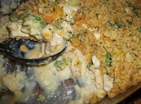 Cheesy Broccoli Chicken Bake - Cass's Broccoli Puff, Easy Healthy Casseroles, Chicken Broccoli Bake, Broccoli Bake, Cheesy Chicken Broccoli, Puff Recipe, Broccoli And Cheese, Cheesy Chicken, Chicken Broccoli