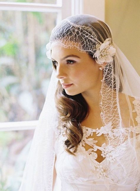 Timeless & Elegant Juliet Cap Veils | OneWed Bridal Veil Blusher, Romantic Hair Accessories, Lace Edge Veil, Vintage Engagement Rings Simple, Juliet Cap, Cap Veil, Bridal Cap, Mantilla Veil, Veil Styles