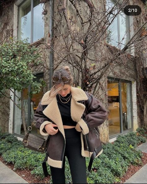 Zara Biker Jacket Outfit, Zara 2023 Winter Collection, Zara Mont, Zara Biker Jacket, Warm Winter Jacket, Oversize Jacket, Warm Winter Jackets, Winter Fashion Outfits Casual, Coat Trends