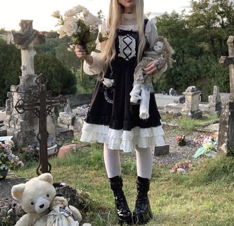 Cemetery, Blonde, Hair