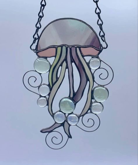 Jellyfish Hanging, Stained Glass Repair, Glass Jellyfish, Stain Glass Window Art, Stained Glass Patterns Free, Glass Art Pictures, Glass Fusion Ideas, Glass Window Art, Stained Glass Decor