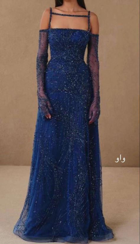 Prettiest Celebrities, Fancy Gowns, Soiree Dress, Elegant Dresses Classy, Gambar Figur, Prom Dress Inspiration, Elegante Casual, Pretty Prom Dresses, Dreamy Dress