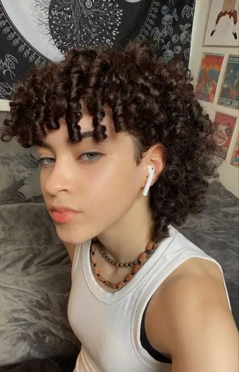 Curly Mullet: 25 Cute Inspos for Your Next Haircut – Svelte Magazine Braided Crown, Braided Crown Hairstyles, Curly Hair Photos, Curly Mullet, Short Curly Haircuts, Afro Textured Hair, Beautiful Curly Hair, Hairdos For Curly Hair, Haircuts For Curly Hair