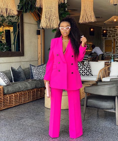 Sithelo Shozi on Instagram: ““throw me to the wolves & I'll return leading the pack” 🐺” Suit Black Woman, Long Black Fur Coat, Sithelo Shozi, Hot Pink Suit, Pink Suits Women, Black Woman Luxury Aesthetic, South African Celebrities, Pink Suits, Zara Suit