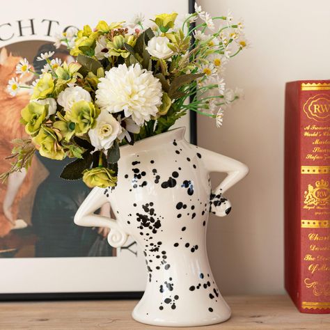 PRICES MAY VARY. 【Ceramic Vase with attitude】This unique flower vase knows how to strike a pose – hands on hips, full of attitude. Are you the same? Snag it as your attitude spokesperson. Not feeling it? No worries—it'll nudge you with a reminder: "Be a voice, not an echo." Attitude turns the ordinary into something extraordinary. 【Retro Decor】Spruce up your space with this boho vase – a total mood! Its retro-cool speckled design and chic monochrome colors scream unique style. Perfect for flaunt Funky Vases, Decorative Bookshelves, Unique Flower Vases, Boho Vase, Vase For Flowers, Flowers Cute, Quirky Decor, Funky Decor, Unique Flower