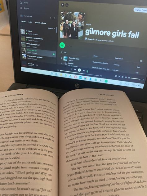 studying, study aesthetic, rory gilmore core, fall, school, school motivation, downtown girl, playlist, reading, books Downtown Book Aesthetic, Chilton Aesthetic School, Downtown Study Aesthetic, Downtown School Aesthetic, Downtown Girl School Aesthetic, Romanticizing Reading Aesthetic, Rory School Aesthetic, Reading At School Aesthetic, Study Tok Aesthetic