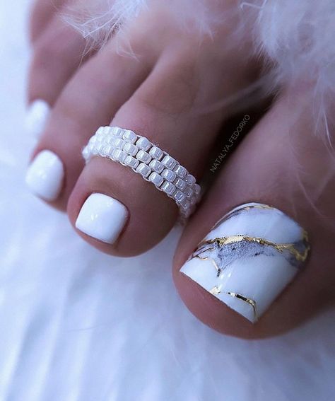 Foot Nail Designs, White Toe Nail, Nike Ideas, Summer Nailart, Cute Pedicures, Feet Nail Design, Lifestyle Jewelry, Pedicure Designs Toenails, Pedi Ideas